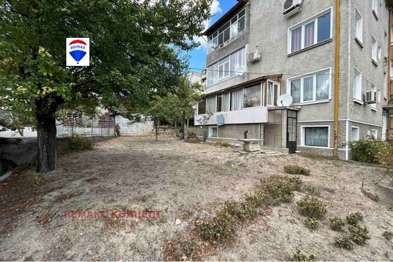 Продава  3-стаен град Шумен , Гривица , 103 кв.м | 84693040 - изображение [15]