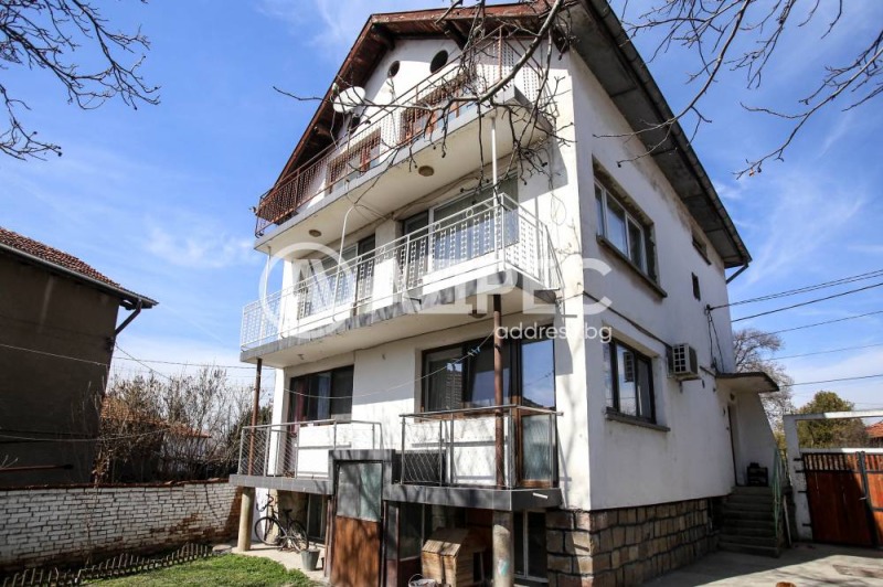 Продава  Къща, град София, гр. Нови Искър •  349 000 EUR • ID 96178793 — holmes.bg - [1] 