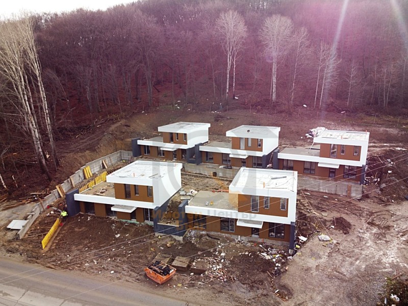 Продава КЪЩА, гр. София, в.з.Бункера