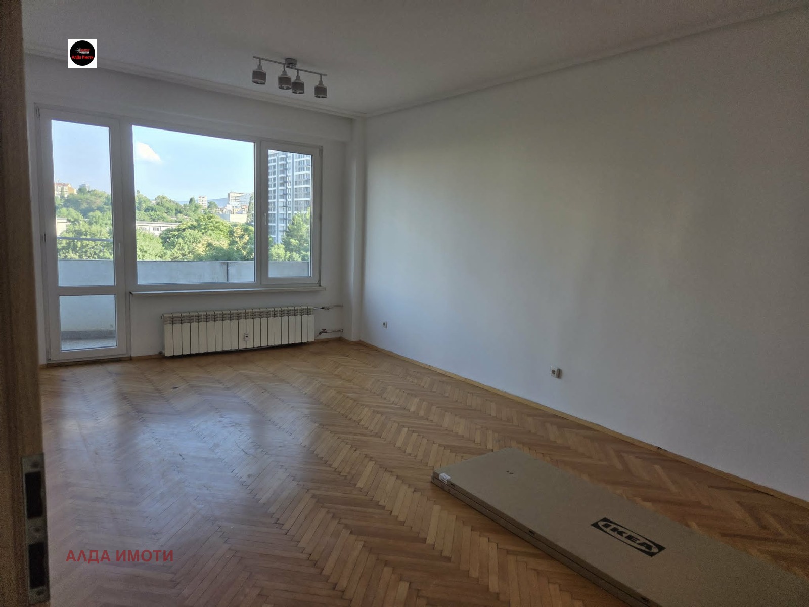 Продава 3-СТАЕН, гр. София, Сердика