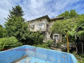 Casa Mijaltsi, región Veliko Tarnovo