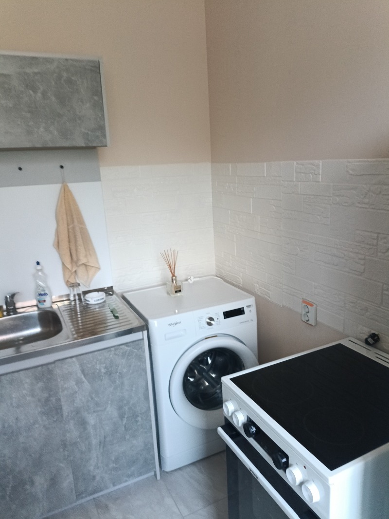 Продава  2-стаен град Разград , Абитрус , 65 кв.м | 63956493 - изображение [4]