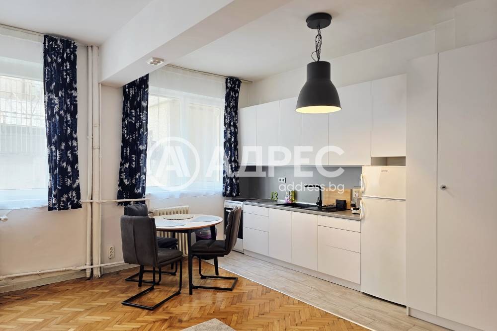Продава 1-СТАЕН, гр. София, Център, снимка 2 - Апартаменти - 56019314