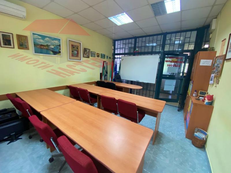 Продава ОФИС, гр. Шумен, Център