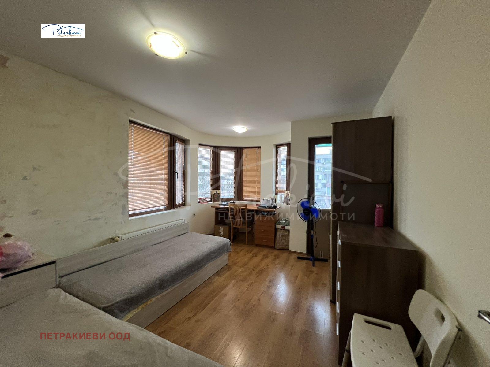 Продава МНОГОСТАЕН, гр. Бургас, Възраждане, снимка 7 - Апартаменти - 53961202