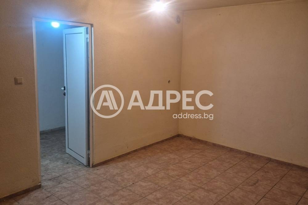 Продава ГАРАЖ, ПАРКОМЯСТО, гр. София, Белите брези, снимка 10 - Гаражи и паркоместа - 55922285