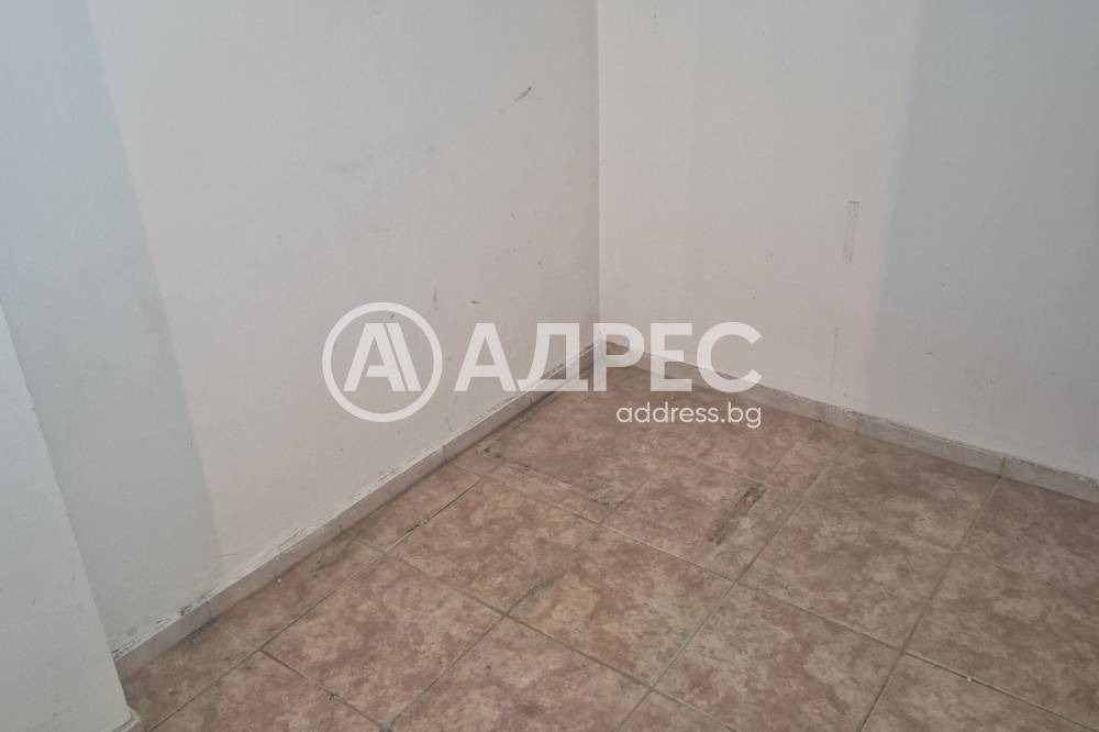 Продава ГАРАЖ, ПАРКОМЯСТО, гр. София, Белите брези, снимка 7 - Гаражи и паркоместа - 55922285