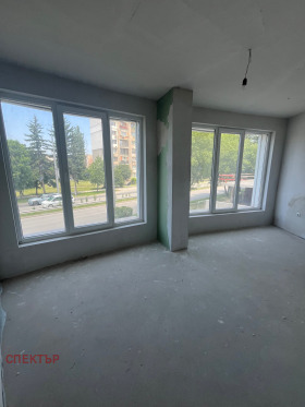 1 sovrum Iztok, Pernik