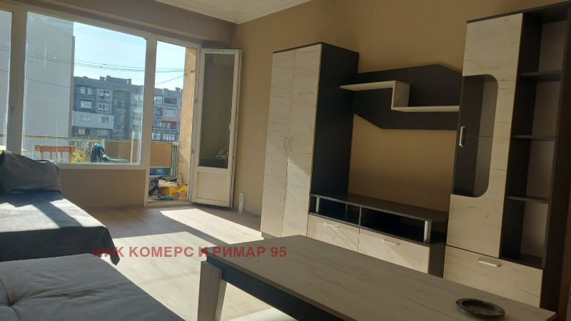 Продава  2-стаен град Перник , Изток , 66 кв.м | 93631950