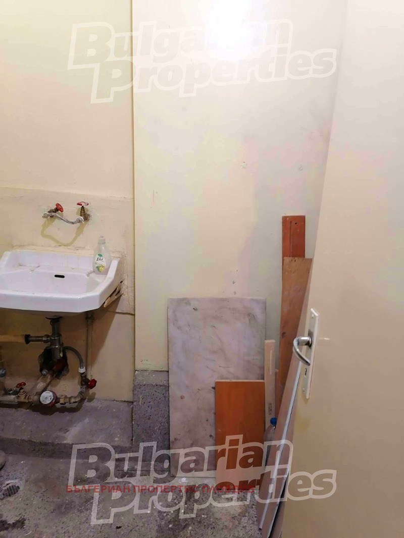 Продается  2 спальни Пловдив , Изгрев , 82 кв.м | 98954974 - изображение [8]