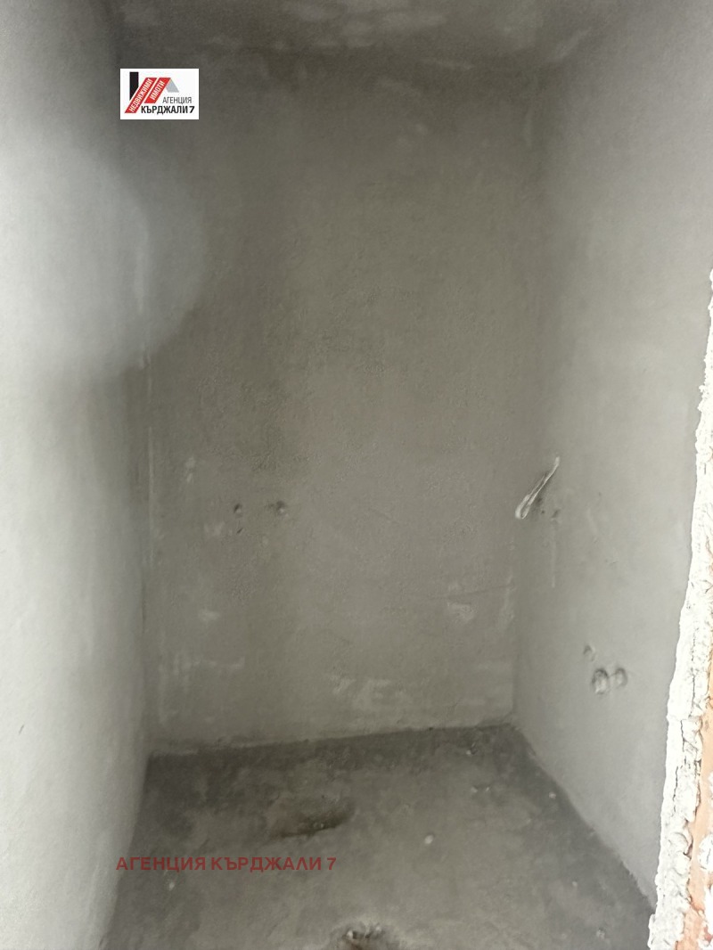 De vânzare  2 dormitoare Cârdjali , Vâzrojdenți , 78 mp | 87164363 - imagine [9]