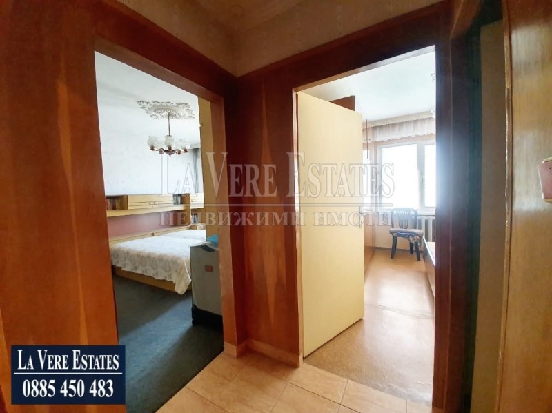 Продава  4-стаен град Русе , Здравец Север 1 , 107 кв.м | 50727876 - изображение [6]