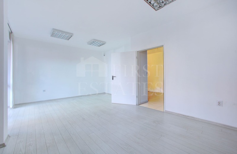 De vânzare  Birou Sofia , Vitoșa , 51 mp | 73964536 - imagine [4]