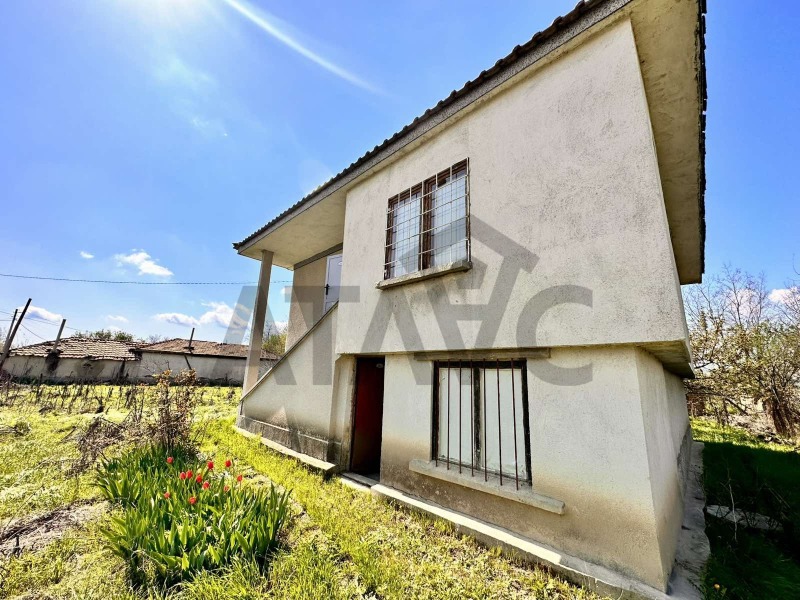 Продава  Къща, област Пловдив, с. Ръжево • 74 999 EUR • ID 79789137 — holmes.bg - [1] 