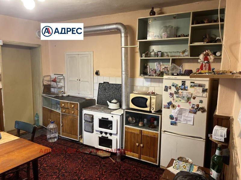 Продава КЪЩА, с. Градище, област Плевен, снимка 4 - Къщи - 52600477