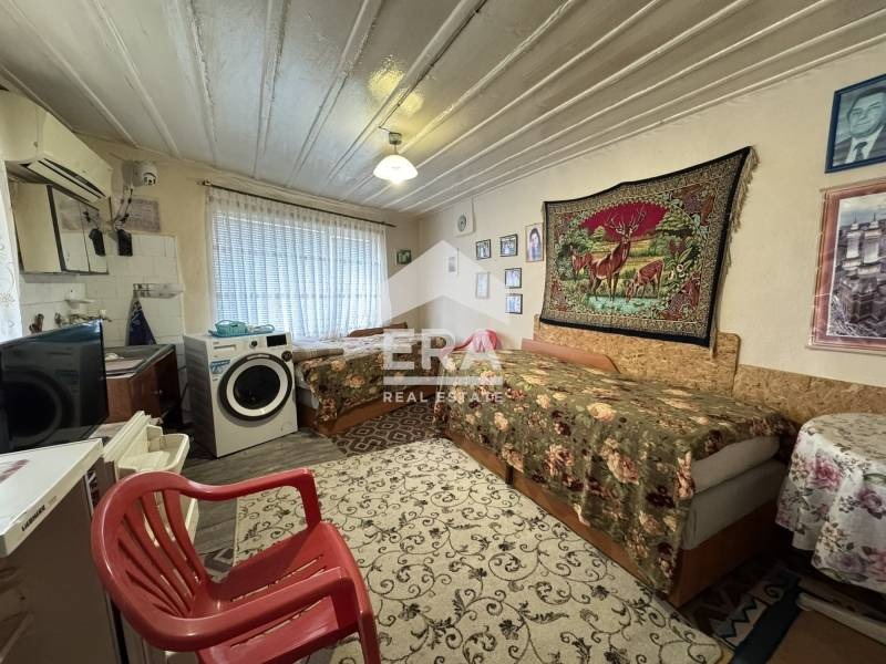 Продава КЪЩА, гр. Силистра, Център, снимка 2 - Къщи - 53848920