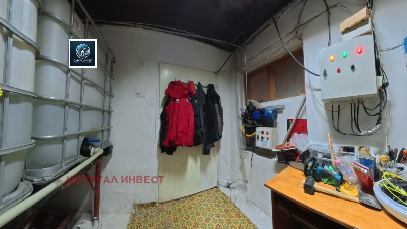 Продава БИЗНЕС ИМОТ, с. Побит камък, област Разград, снимка 7 - Други - 53004712