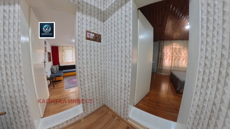 Продава БИЗНЕС ИМОТ, с. Побит камък, област Разград, снимка 13 - Други - 53004712