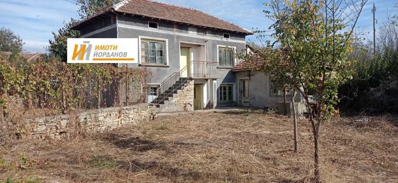 Продава  Къща област Велико Търново , с. Патреш , 100 кв.м | 80041061