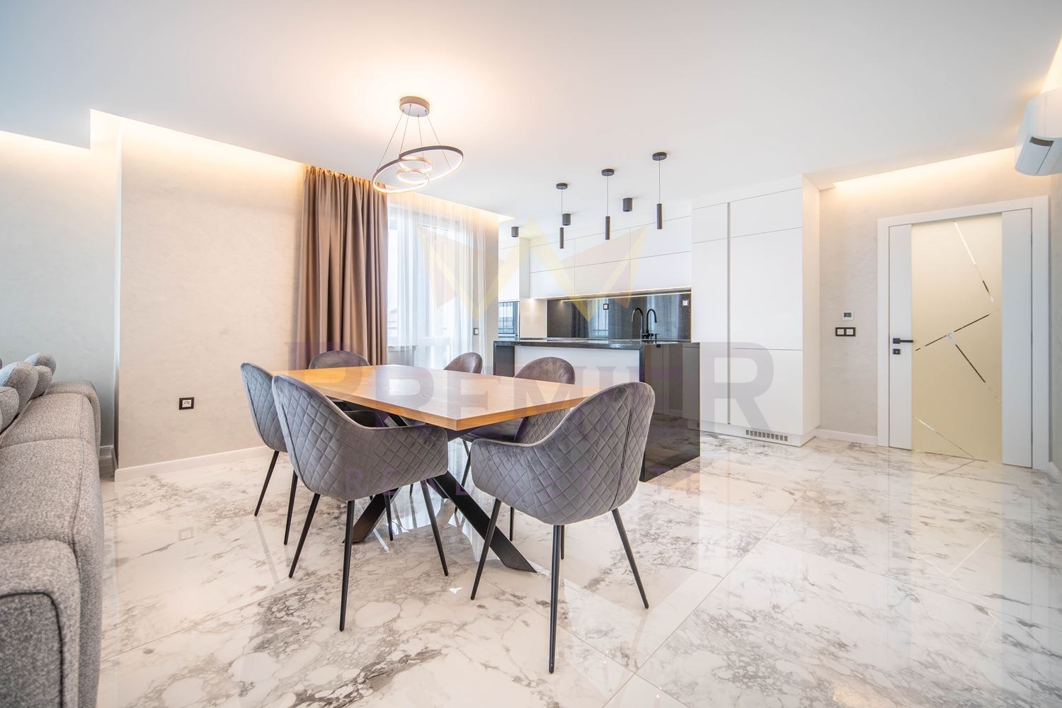 Продава 3-СТАЕН, гр. Варна, Изгрев, снимка 5 - Апартаменти - 54062151