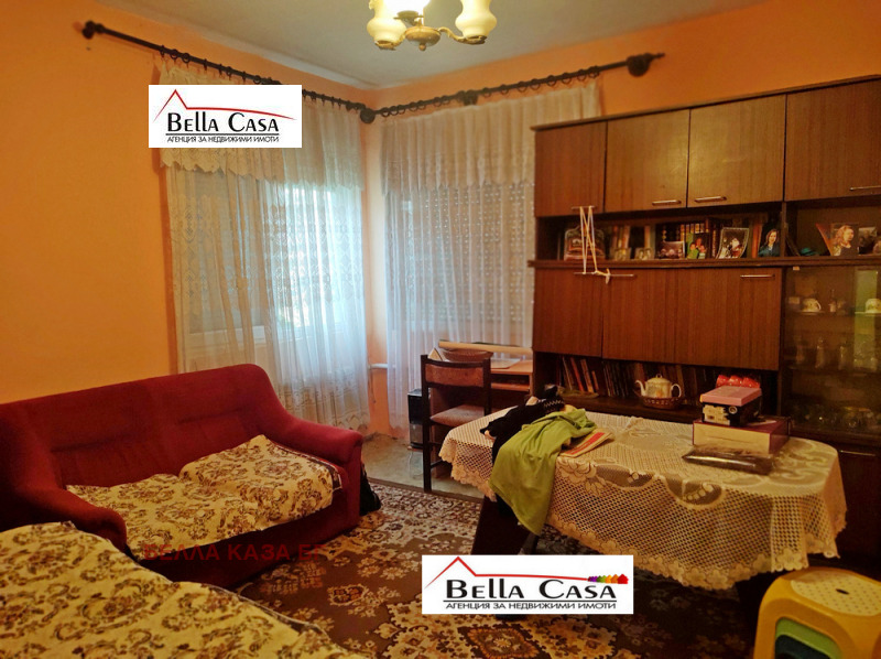 Продава ЕТАЖ ОТ КЪЩА в град Добрич, Дунавите - 98 кв.м / 90 000 € » 176 024.70 лв., БЕЛЛА КАЗА БГ