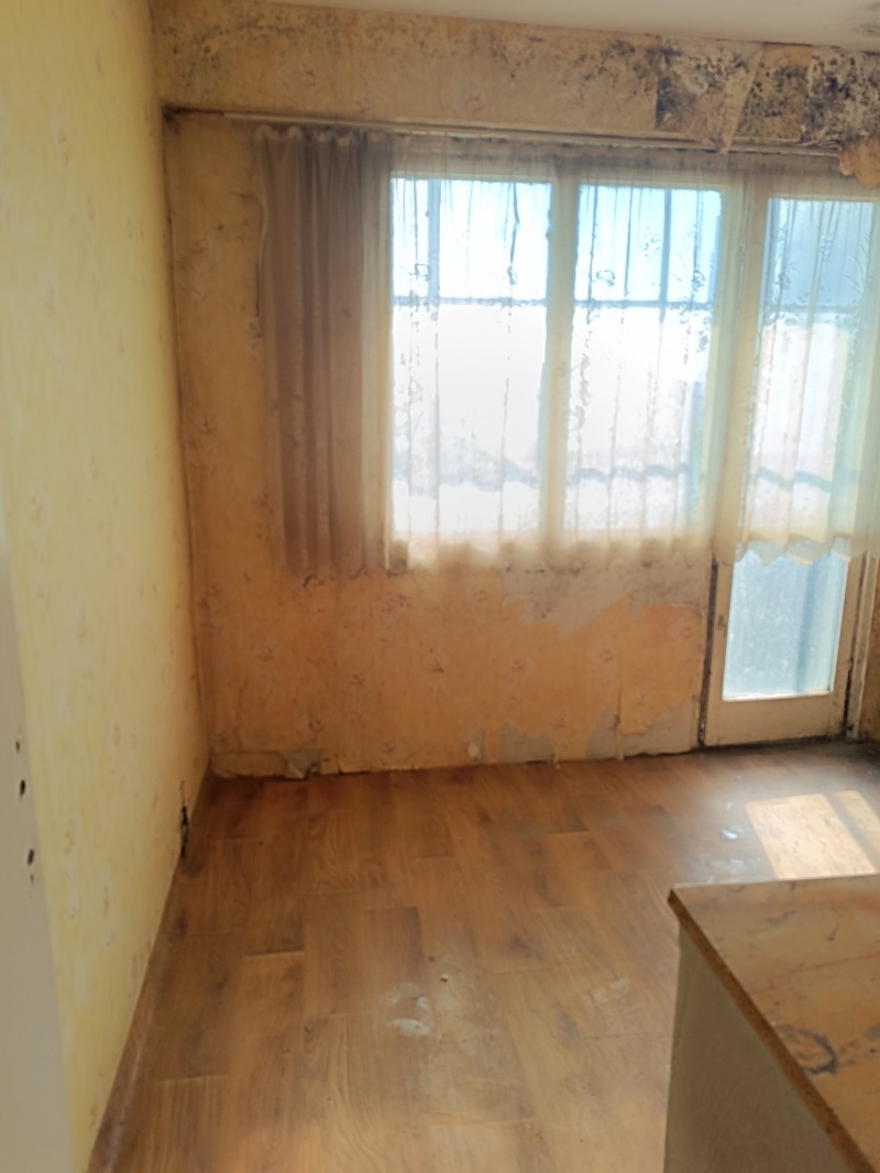 Продава  3-стаен град Добрич , Христо Ботев , 90 кв.м | 22349002 - изображение [3]