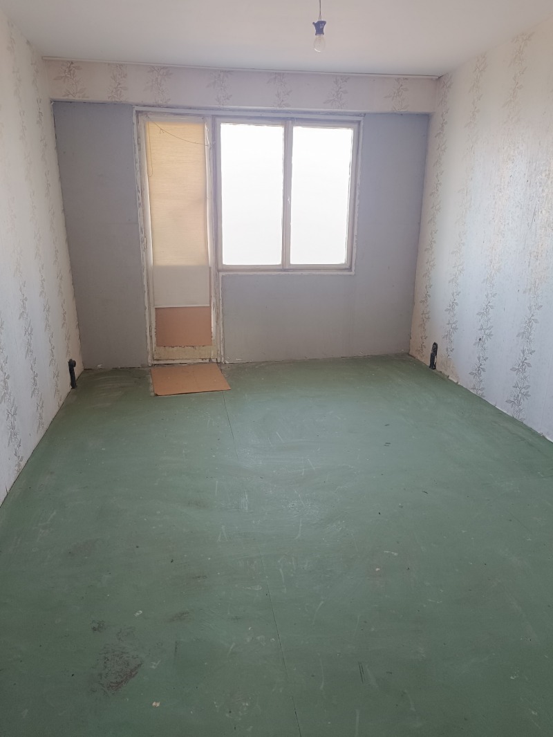 Продава  3-стаен град Добрич , Христо Ботев , 90 кв.м | 22349002