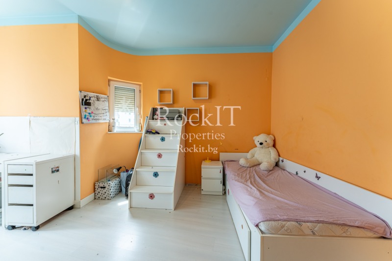 Te koop  3 slaapkamers Sofia , Iztok , 141 m² | 59551009 - afbeelding [7]