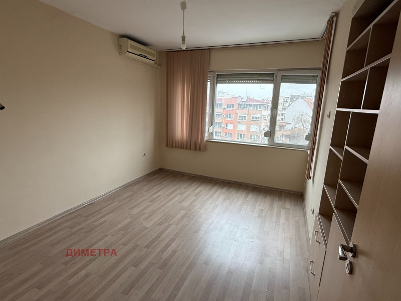 Продава МНОГОСТАЕН, гр. Пловдив, Кършияка, снимка 4 - Апартаменти - 52983463