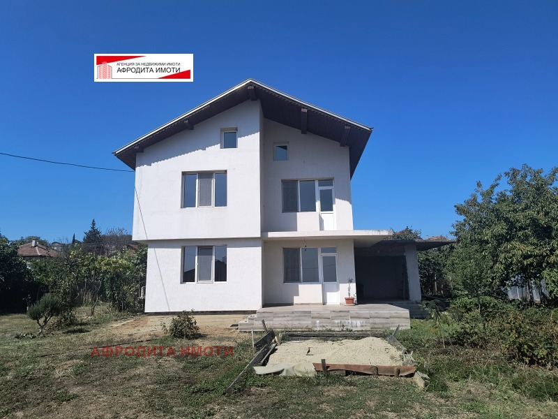 Till salu  Hus region Stara Zagora , Bogomilovo , 118 kvm | 89348371