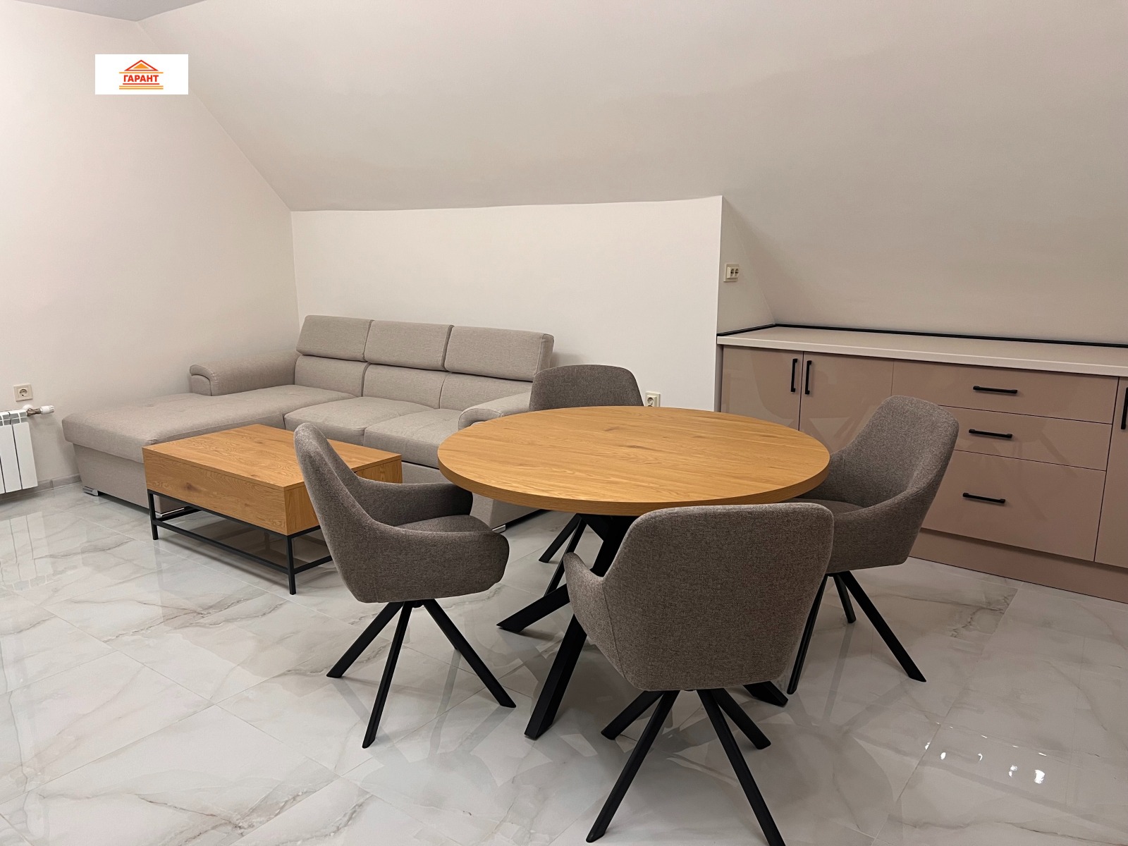 Продава 3-СТАЕН, гр. Плевен, Идеален център, снимка 2 - Апартаменти - 53589581