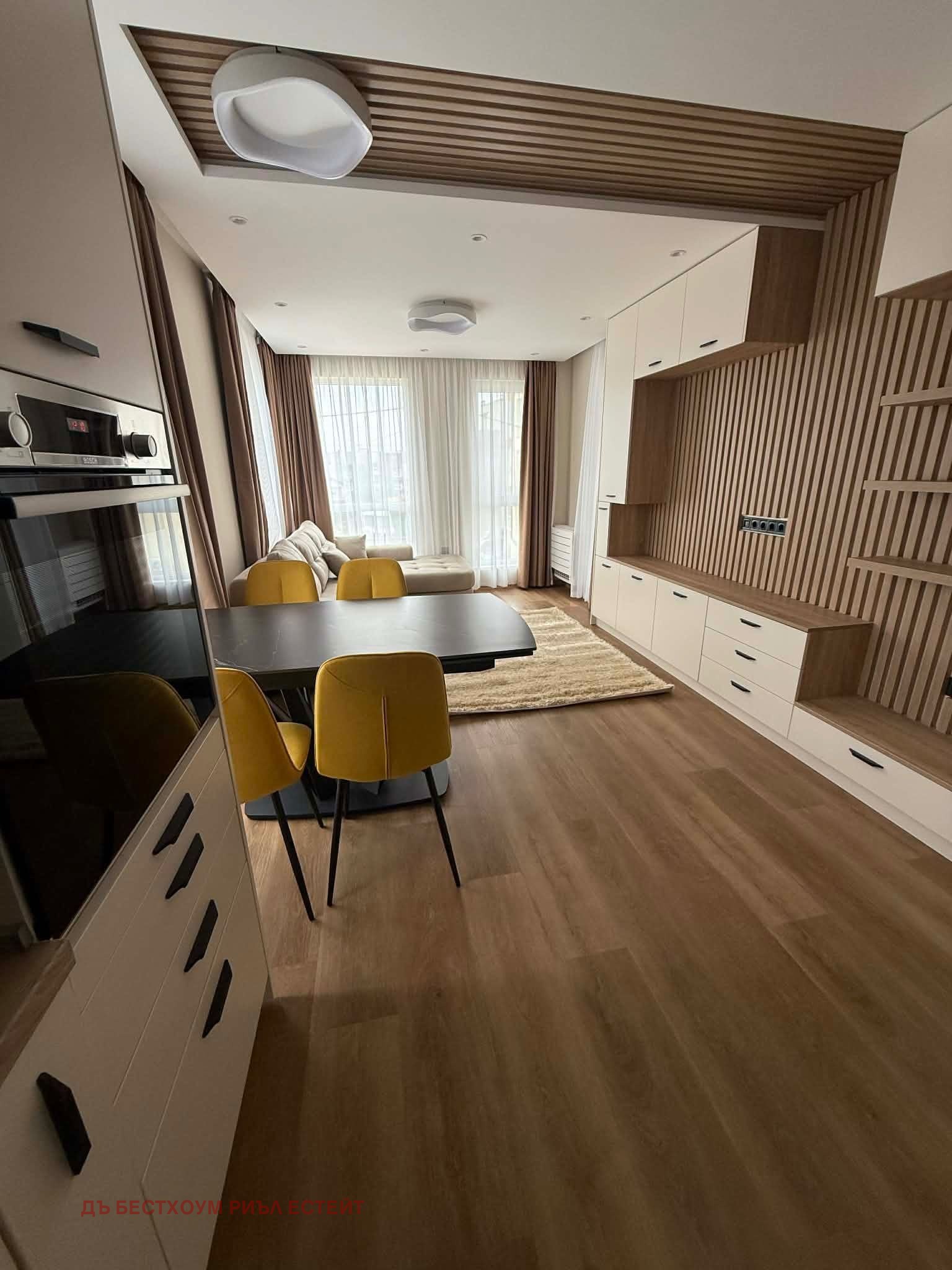 Продава 3-СТАЕН, гр. Варна, Младост 1, снимка 2 - Апартаменти - 53605623