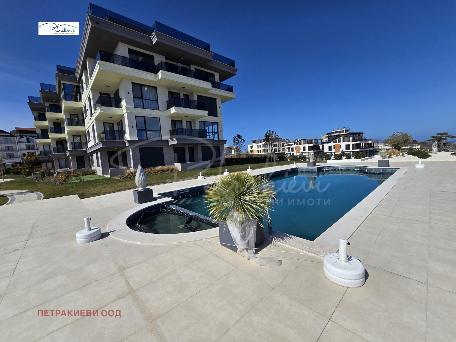 Продава 3-СТАЕН, гр. Черноморец, област Бургас, снимка 2 - Апартаменти - 53824750