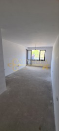 Продава  2-стаен град Плевен , Широк център , 79 кв.м | 40436742