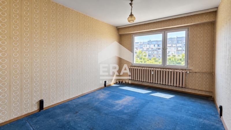 Продава 3-СТАЕН, гр. София, Люлин 4, снимка 3 - Апартаменти - 56083117
