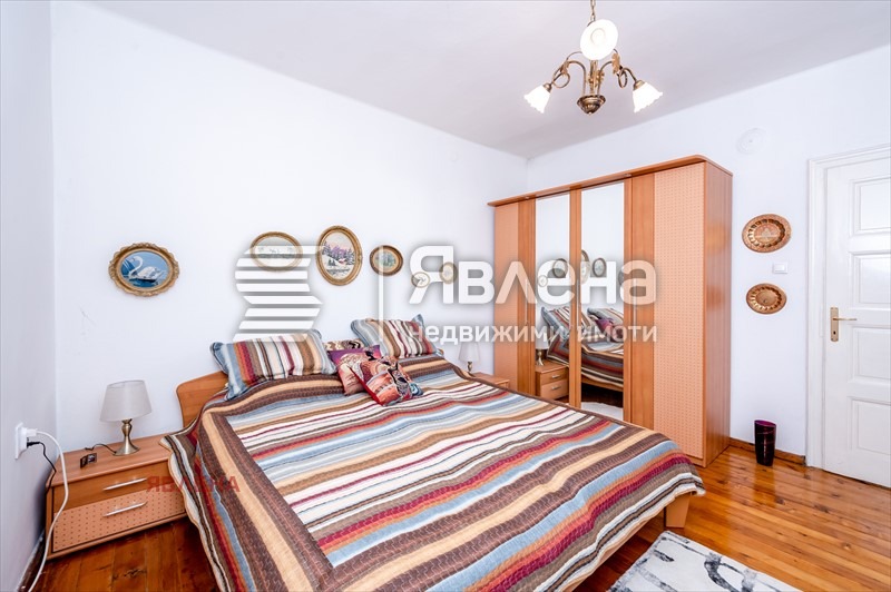 Продава КЪЩА, гр. София, Лозенец, снимка 17 - Къщи - 53146337