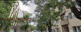 На продаж 2 спальні