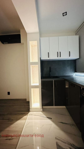 ����� ������� 3-�����,���� �����, ����� 1>