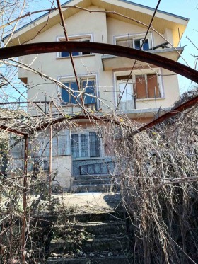 Продажба на имоти в с. Змейово, област Стара Загора - изображение 1 