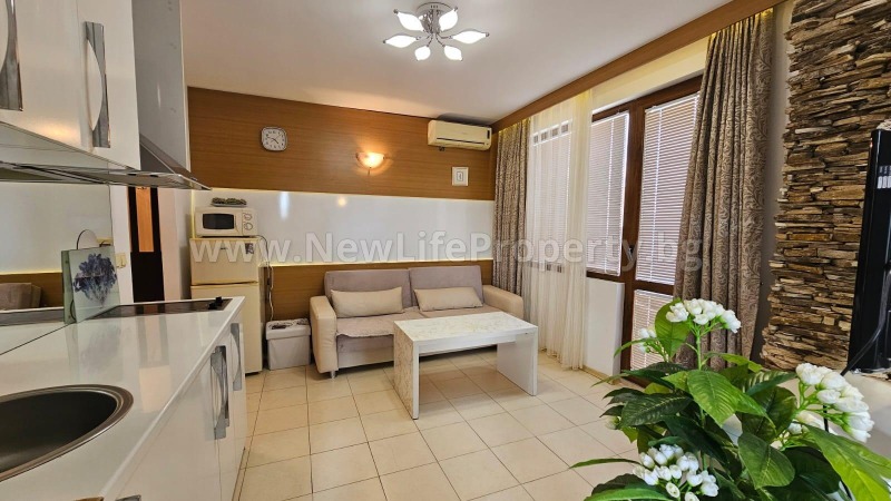 À venda  1 quarto região Burgas , k.k. Slantchev briag , 74 m² | 16850381 - imagem [7]