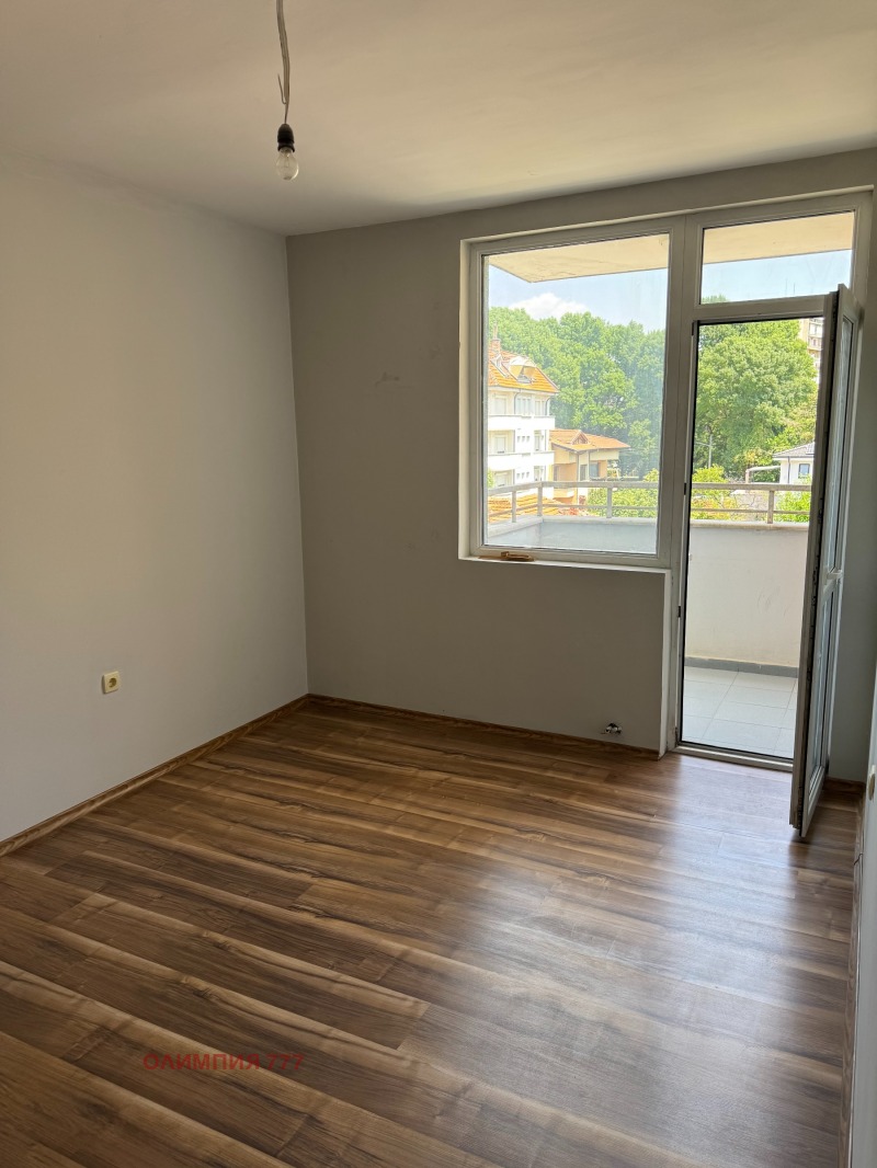 Продава  3-стаен град Плевен , Идеален център , 90 кв.м | 82553762 - изображение [6]