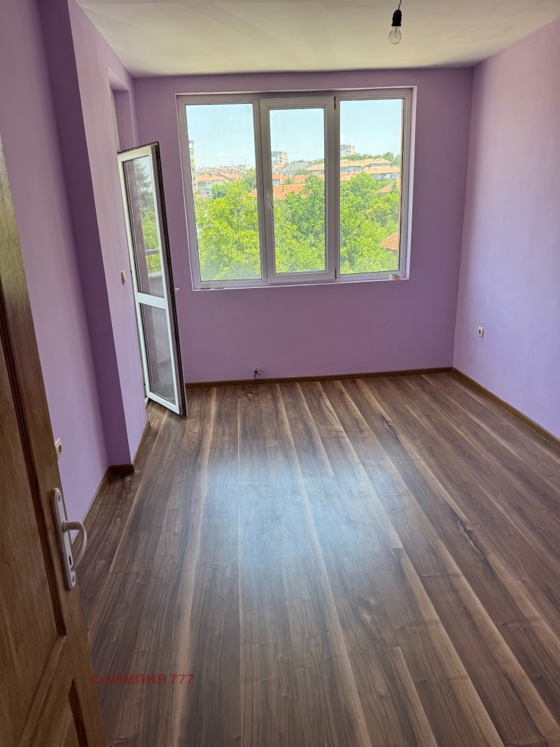Продава  3-стаен град Плевен , Идеален център , 90 кв.м | 82553762
