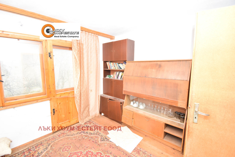Продава КЪЩА, с. Студена, област Перник, снимка 8 - Къщи - 52334247