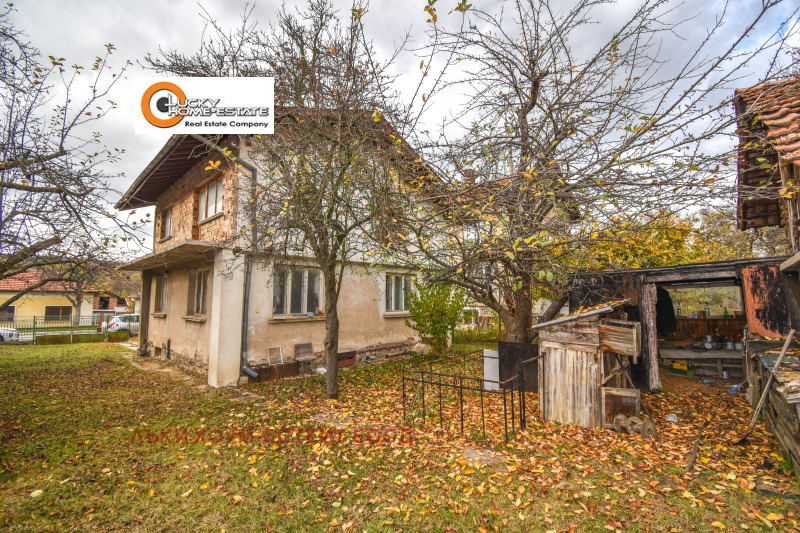 Продава КЪЩА, с. Студена, област Перник, снимка 2 - Къщи - 52334247