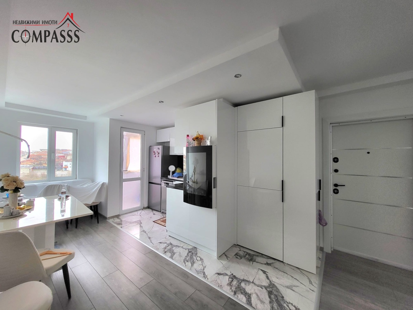 Продава 3-СТАЕН, гр. Добрич, Строител, снимка 2 - Апартаменти - 53960822