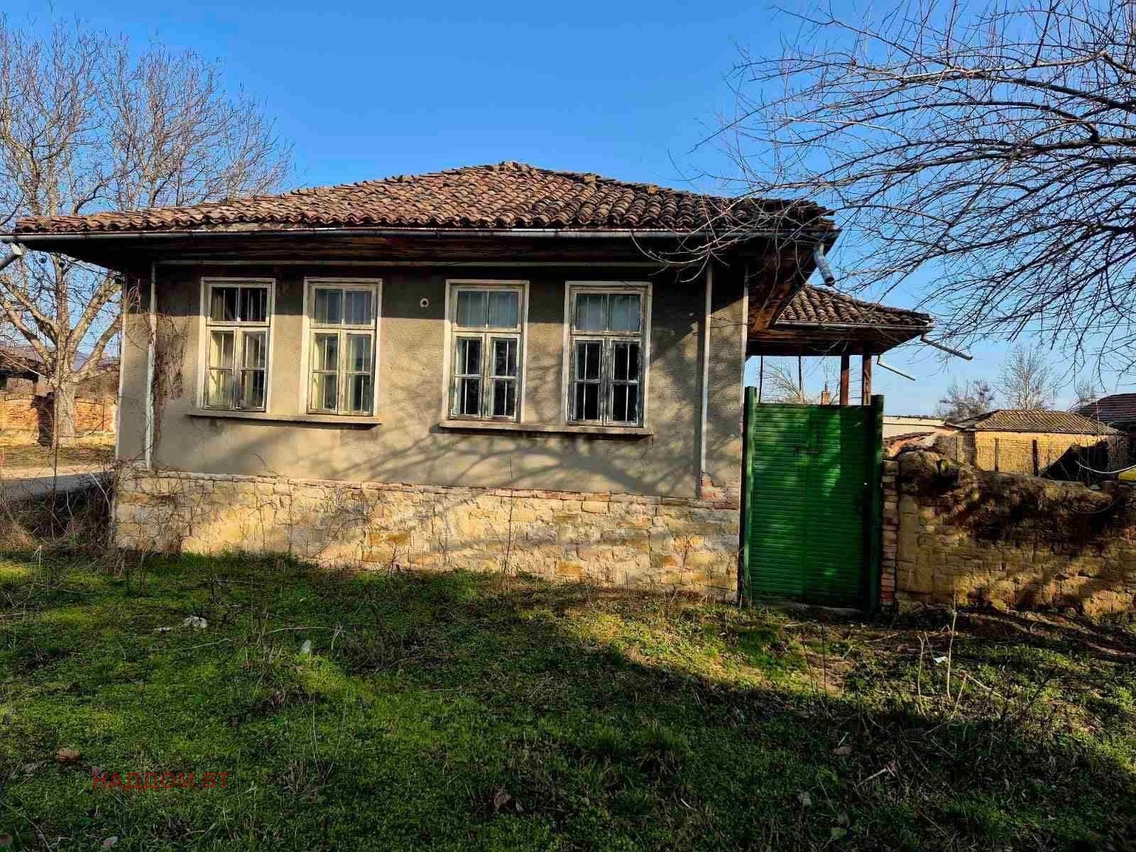 Продава КЪЩА, с. Драганово, област Велико Търново