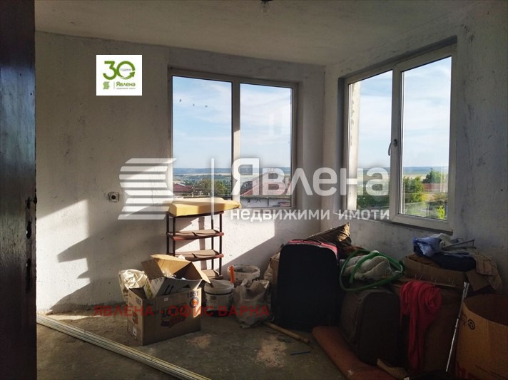Продава ЕТАЖ ОТ КЪЩА, гр. Игнатиево, област Варна, снимка 6 - Етаж от къща - 52620613