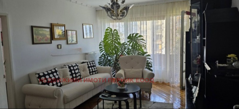 Продава 3-СТАЕН в област Перник, гр. Радомир - 85 кв.м / 77 000 € » 150 598.91 лв., НЕДВИЖИМИ ИМОТИ ПЕРНИК ЕООД