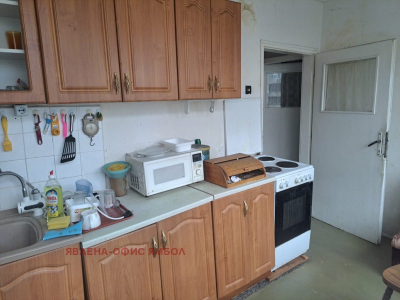 Продава 2-СТАЕН, гр. Ямбол, Зорница, снимка 8 - Апартаменти - 53531431