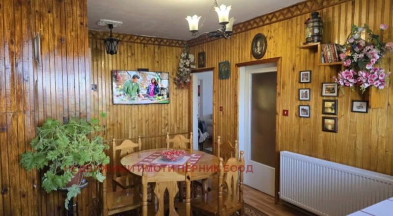 Продава  3-стаен област Перник , гр. Радомир , 85 кв.м | 81643859 - изображение [6]